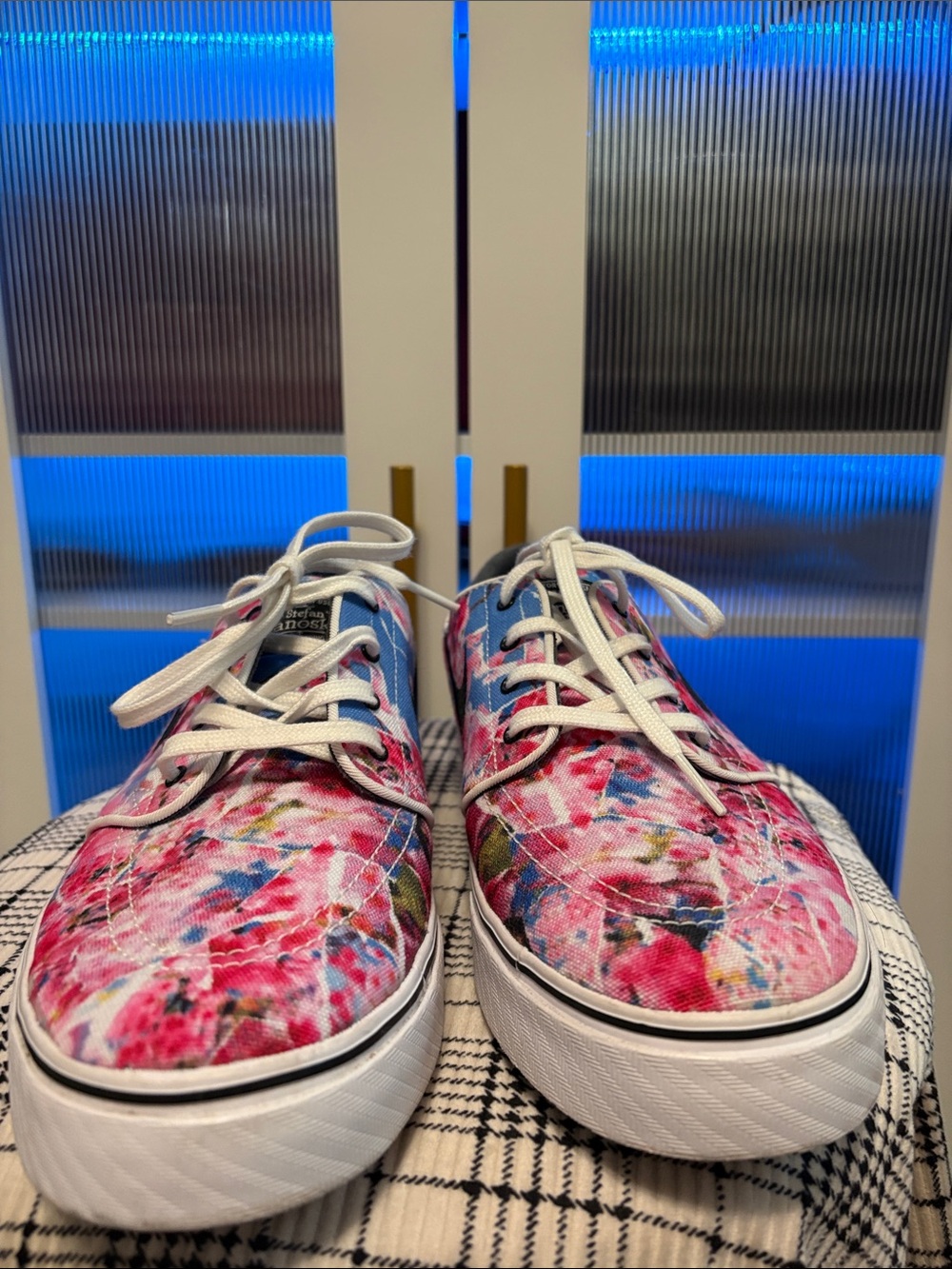 Nike SB Zoom Air - Stefan Janoski - Floral Canvas Sneakers